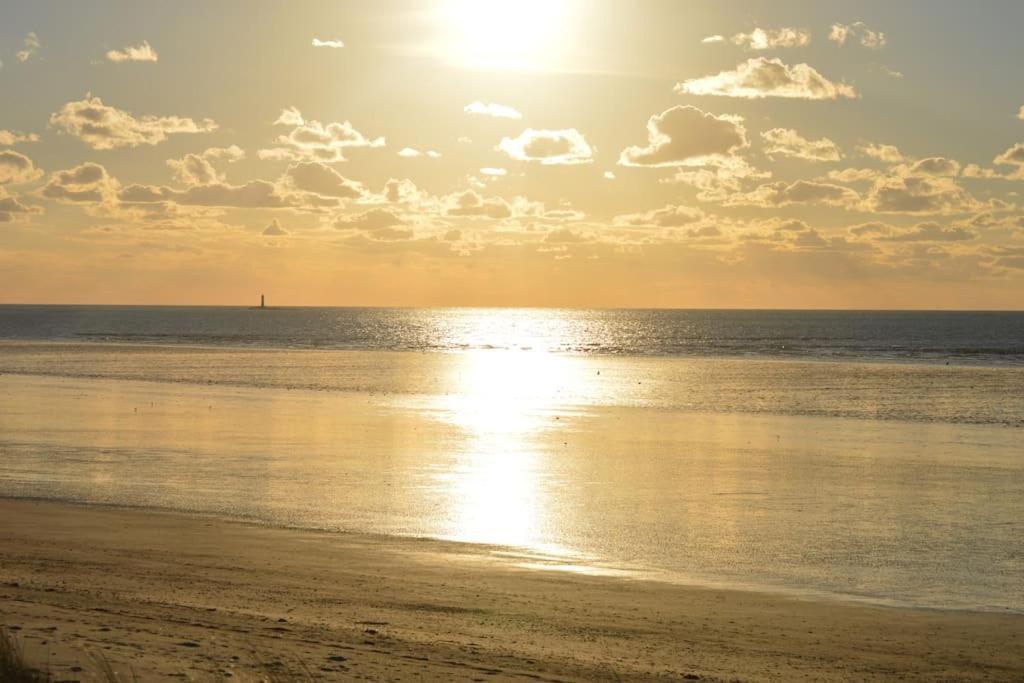 Gouville-sur-Mer Maison Bord De Mer Individuel מראה חיצוני תמונה